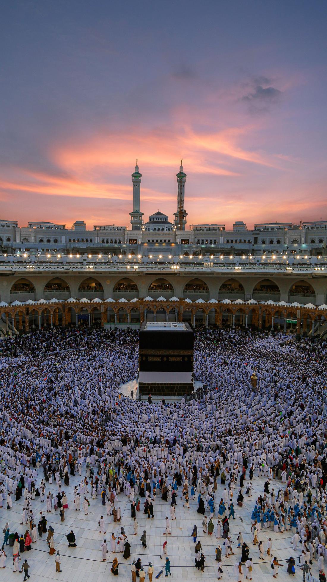 Pilgrims around the Kaaba at sunset, Masjid al-Haram